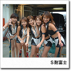 ���ƃA���o��2000�N-S�ϕx�m